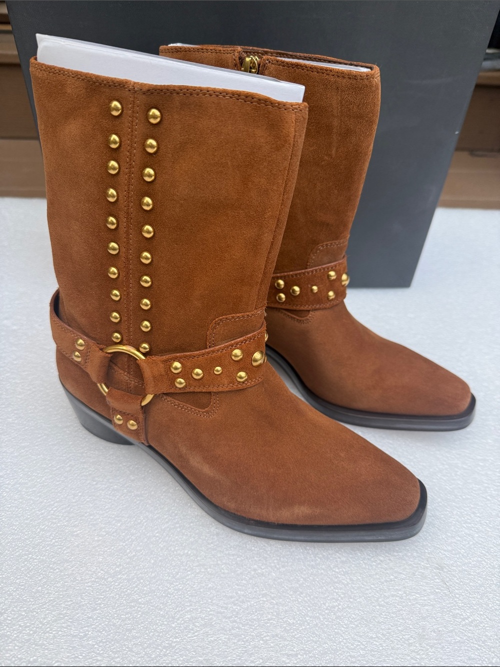 VINCE CAMUTO Roista Brown Suede Ankle Studded Boots 5.5 Western New